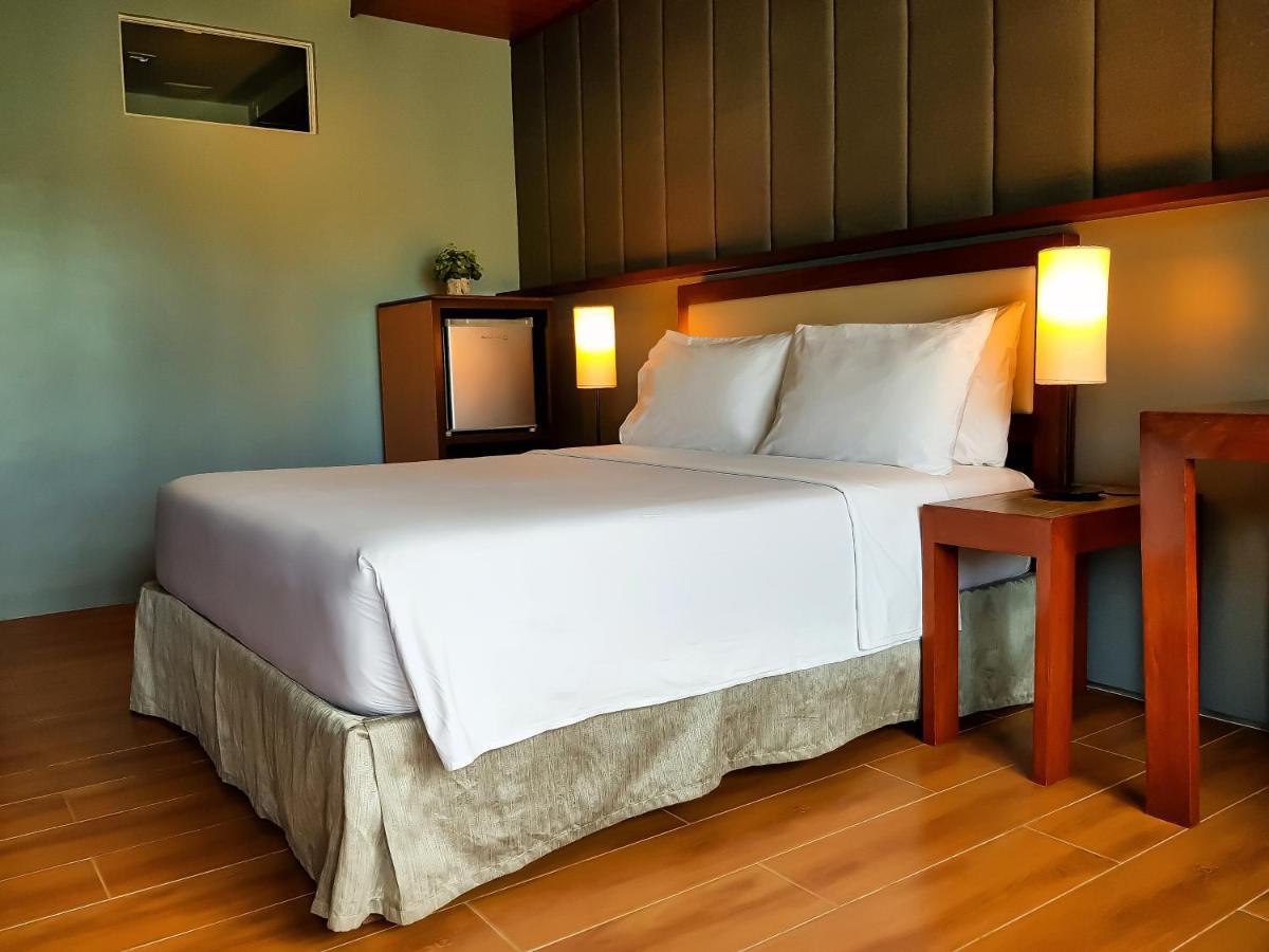Sea Cocoon Hotel Ел Нидо Екстериор снимка